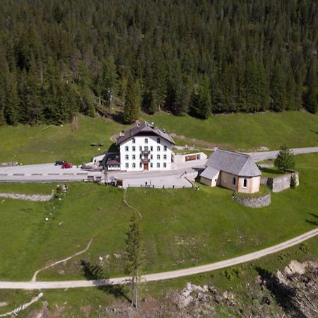 Hotel Ristorante Rifugio Ospitale Cortina dʼAmpezzo Exteriér fotografie