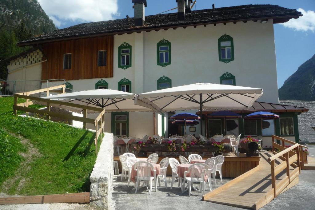 Hotel Ristorante Rifugio Ospitale Cortina dʼAmpezzo Exteriér fotografie